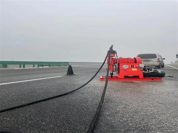 江南马路路基路面开裂下沉注浆加固灌浆